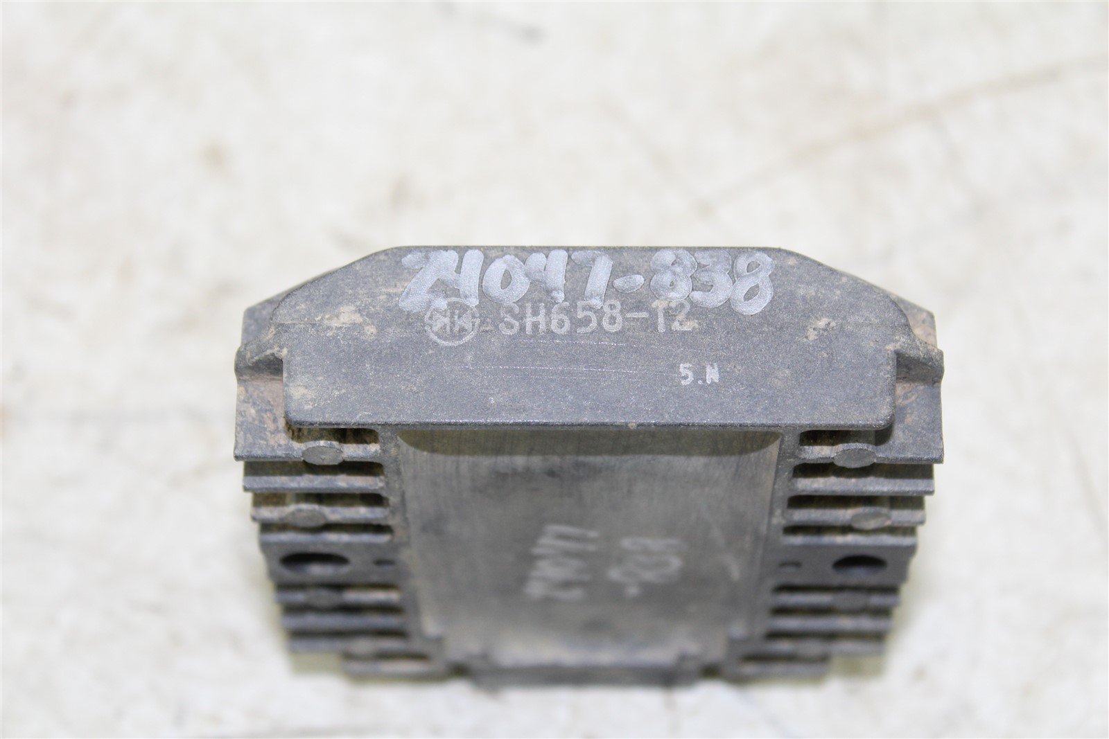 1990 Kawasaki Bayou 300 2x4 Voltage Regulator Rectifier