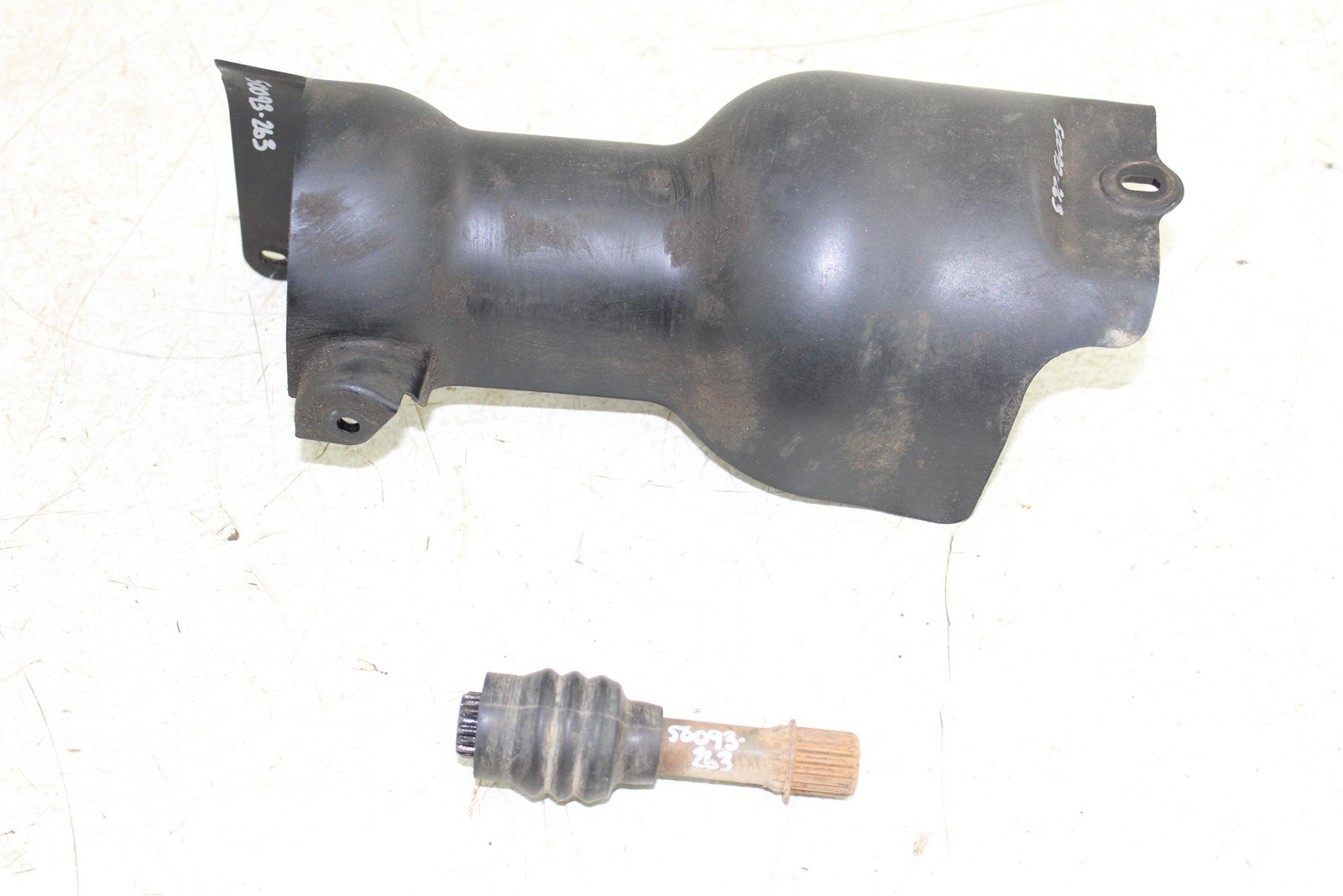 2000 Yamaha Grizzly 600 4x4 Front Drive Shaft w/ Cover Guard