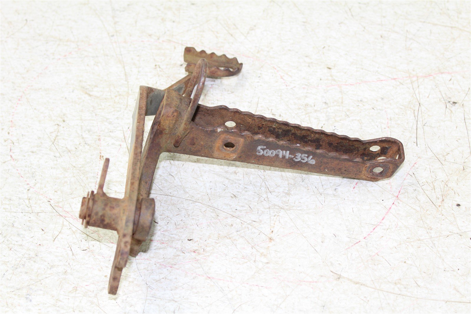 2000 Yamaha Wolverine 350 4x4 Right Foot Peg Rest w/ Rear Brake Pedal
