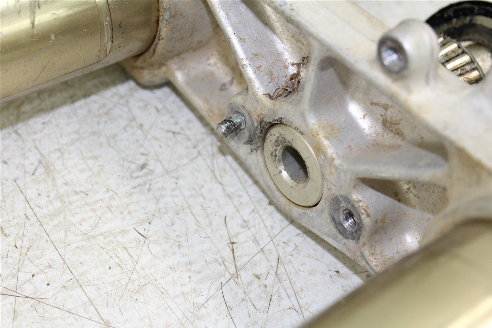 2004 Yamaha YZ 250F Fork Tubes Front Suspension Triple Clamps