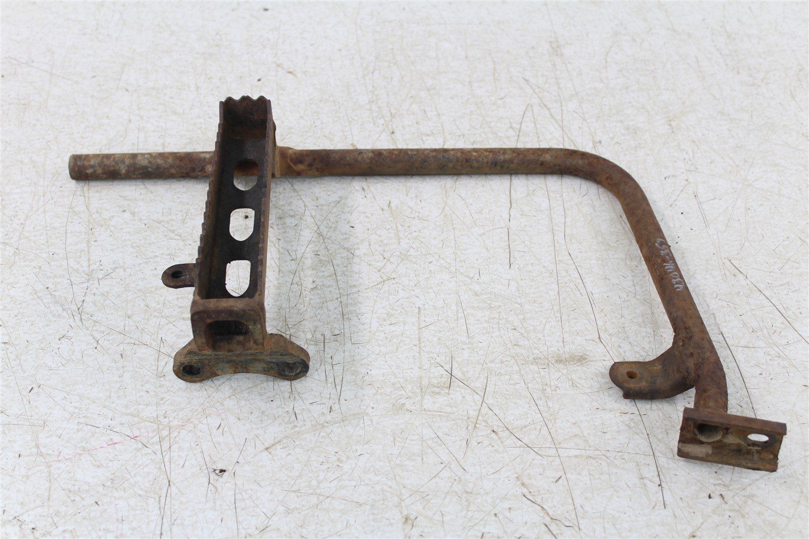 2002 Suzuki Ozark 250 Foot Pegs Rests Set Left Right