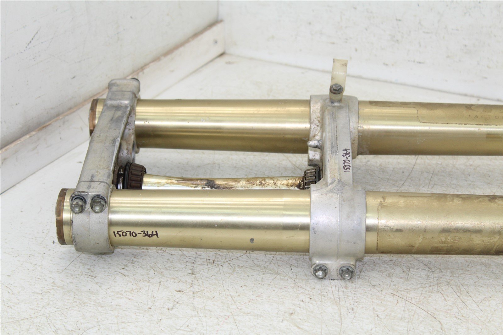 2005 Honda CRF 250R Fork Tubes Front Suspension Triple Clamps