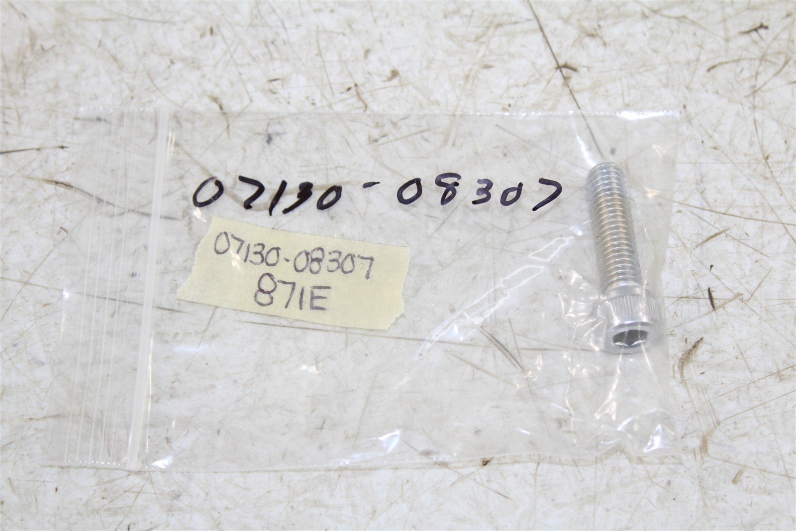 NOS Genuine Suzuki STEERING DAMPER BRACKET BOLT 07130-08307 NEW QTY:1