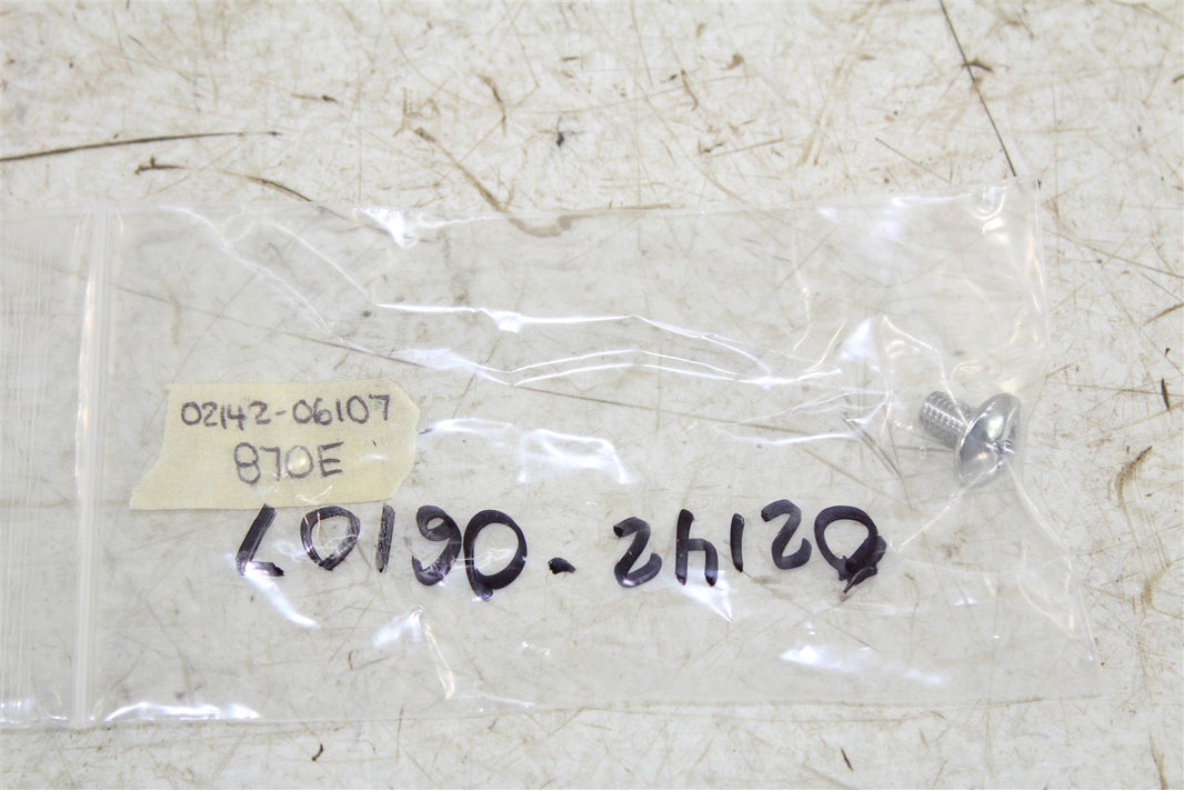 NOS Genuine Suzuki Screw Bolt 02142-06107 NEW QTY:1