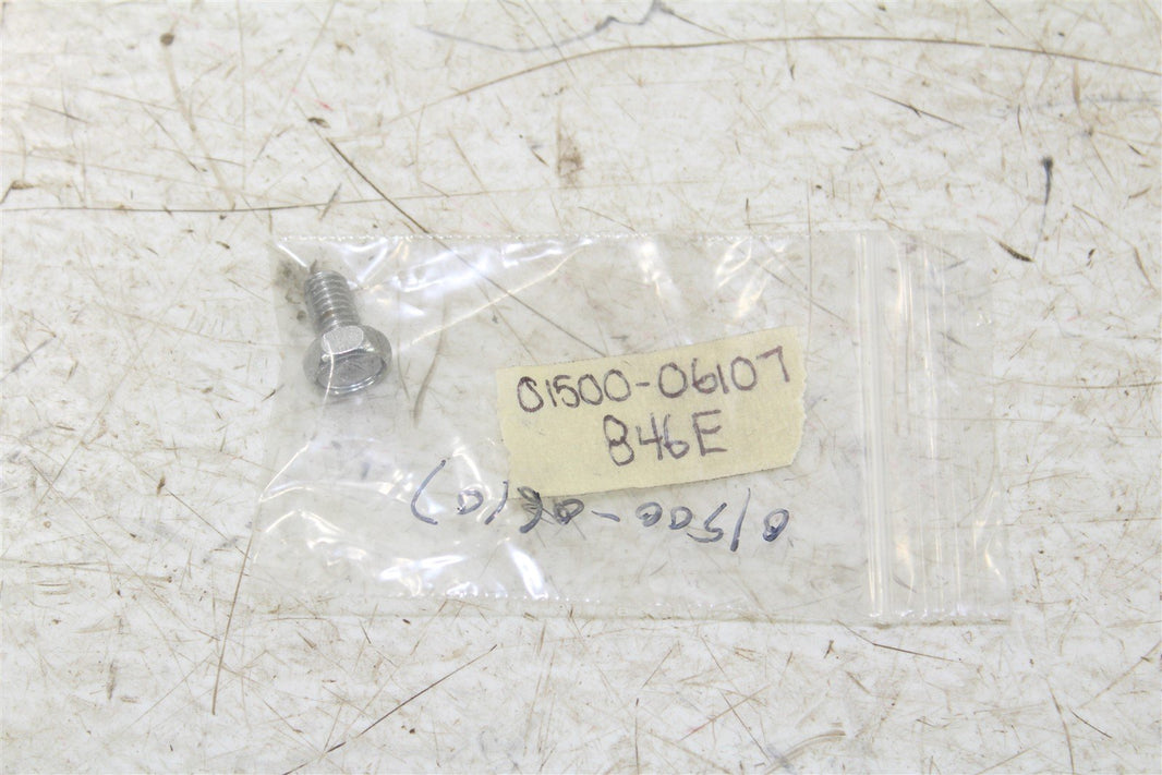 NOS Genuine Suzuki 6x10 Bolt 01500-06107 NEW QTY:1