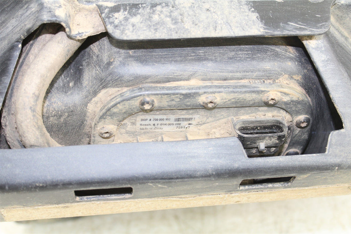 2009 Can Am Renegade 800R X Gas Fuel Tank w/ Fuel Pump Sending Unit