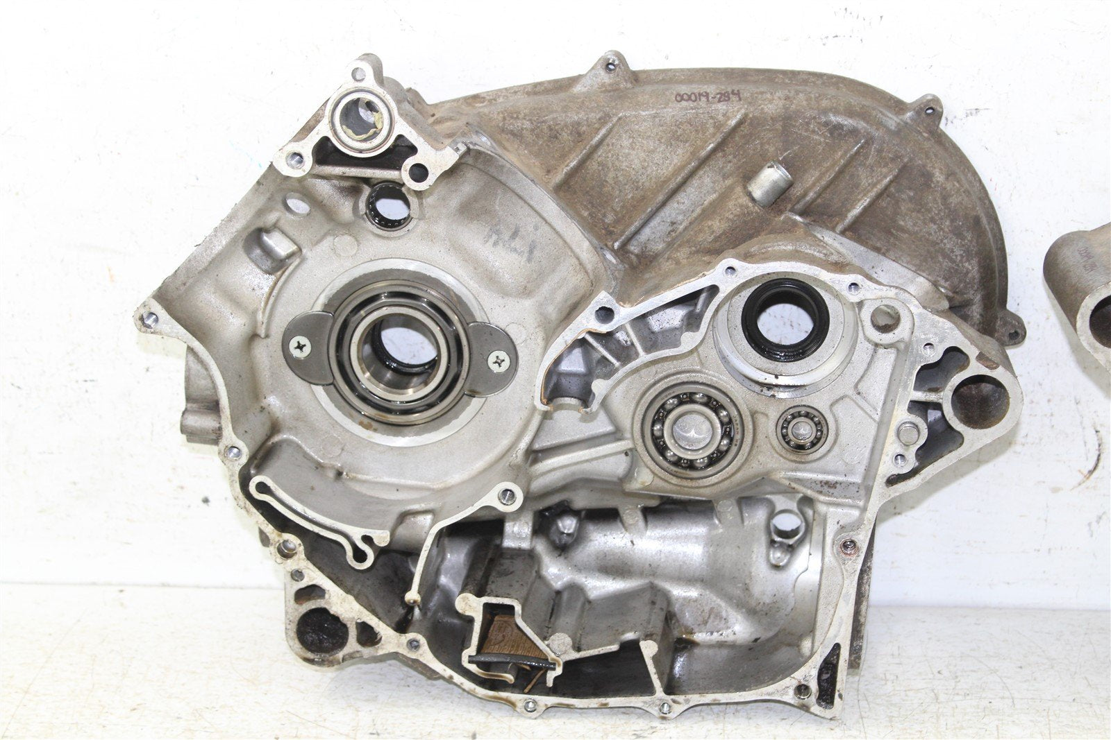 2004 Arctic Cat 650 V2 4x4 Engine Cases Crankcase Left Right