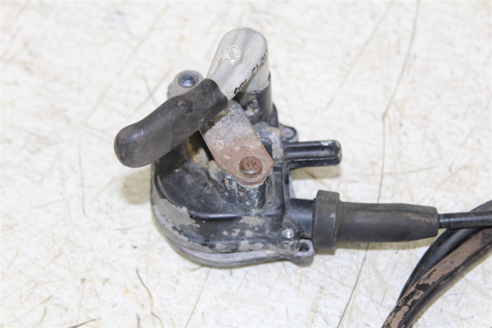 1991 Honda Fourtrax 300 4x4 Throttle Lever Housing w/ Cable