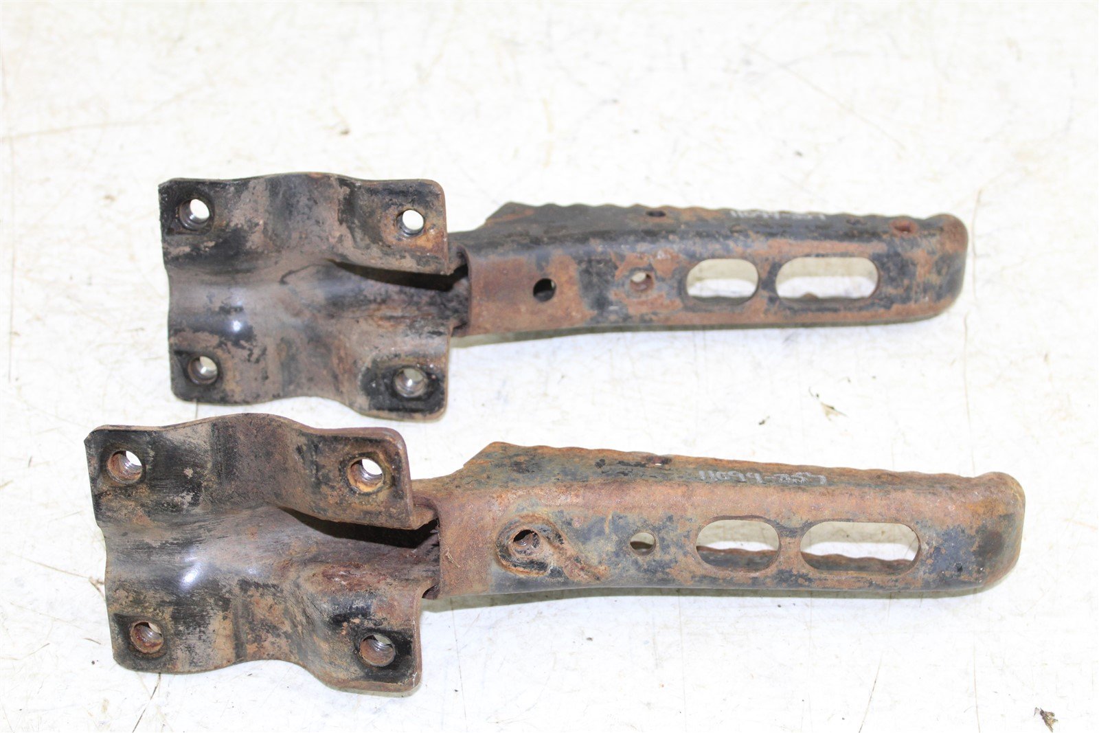 1991 Honda Fourtrax 300 4x4 Foot Pegs Rests Set Left Right