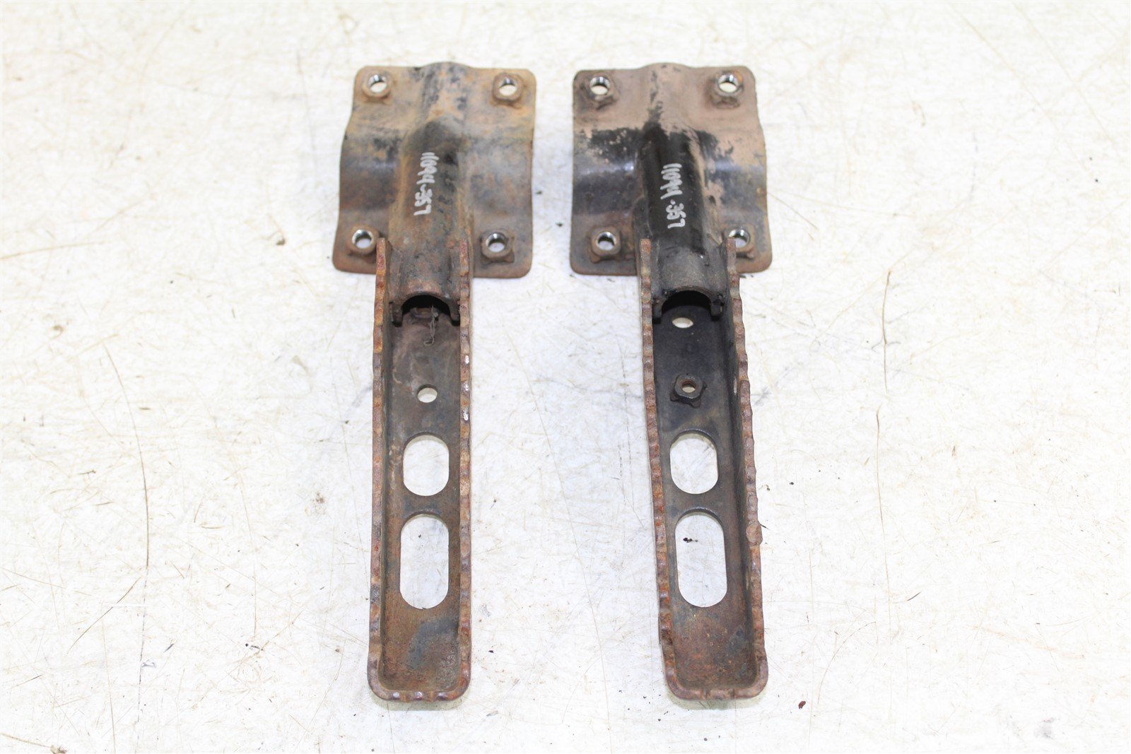 1991 Honda Fourtrax 300 4x4 Foot Pegs Rests Set Left Right