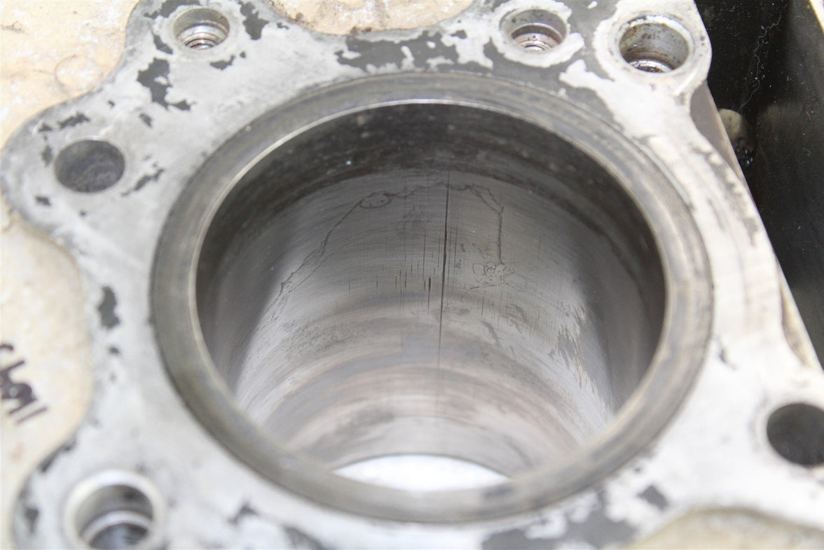 1992 Honda Fourtrax 300 2x4 Engine Cylinder Jug