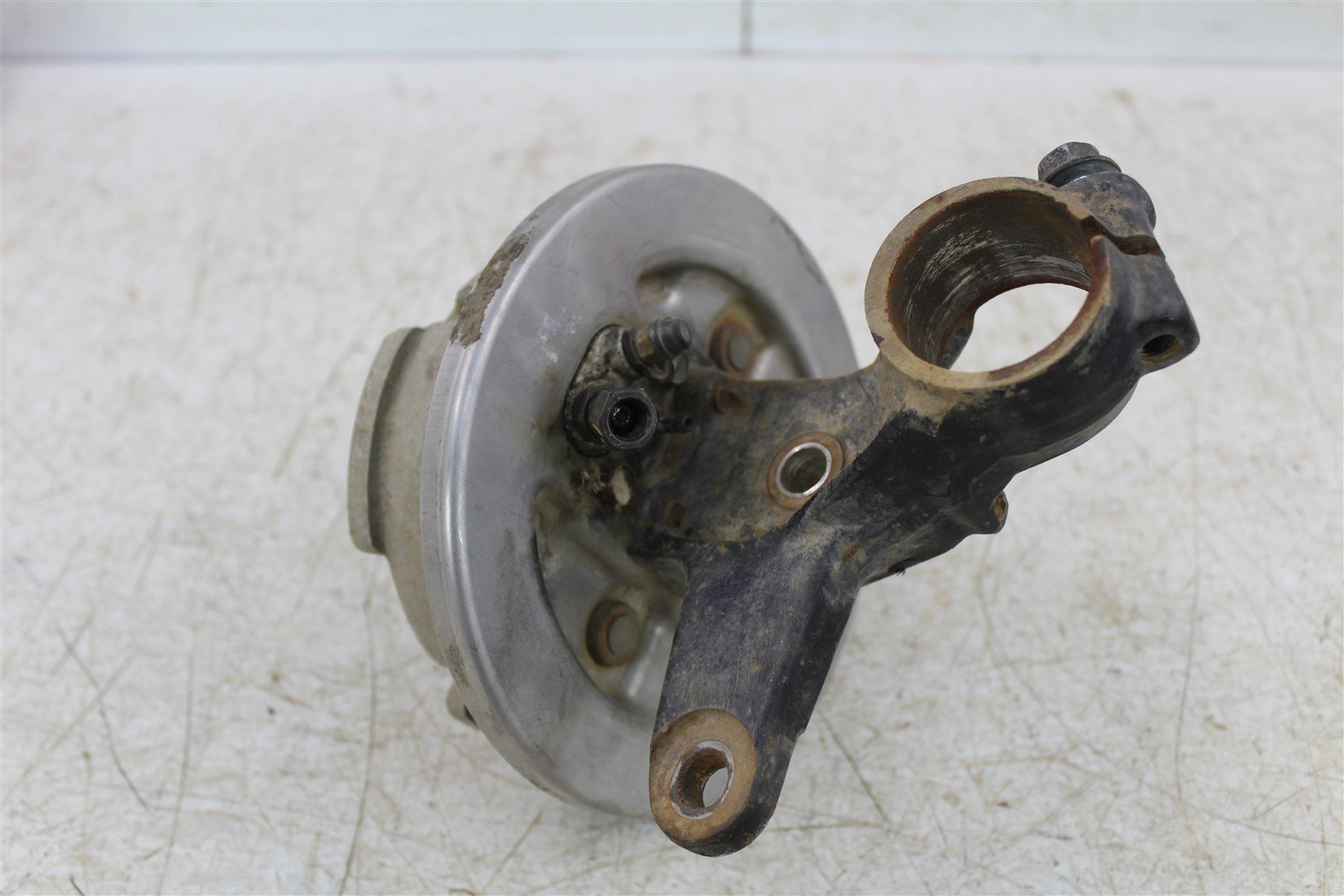 1992 Honda Fourtrax 300 2x4 Front Left Brake Drum Backing Plate Panel Hub