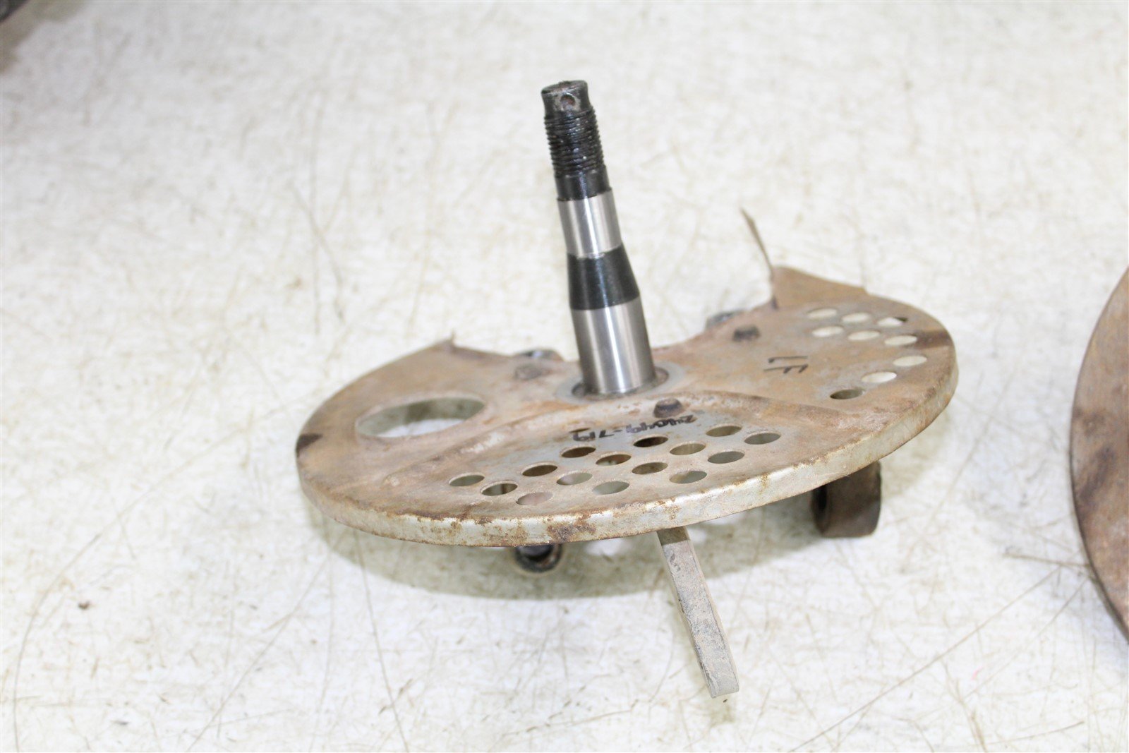 1987 Kawasaki Mojave 250 Front Spindles Knuckle Set Left Right