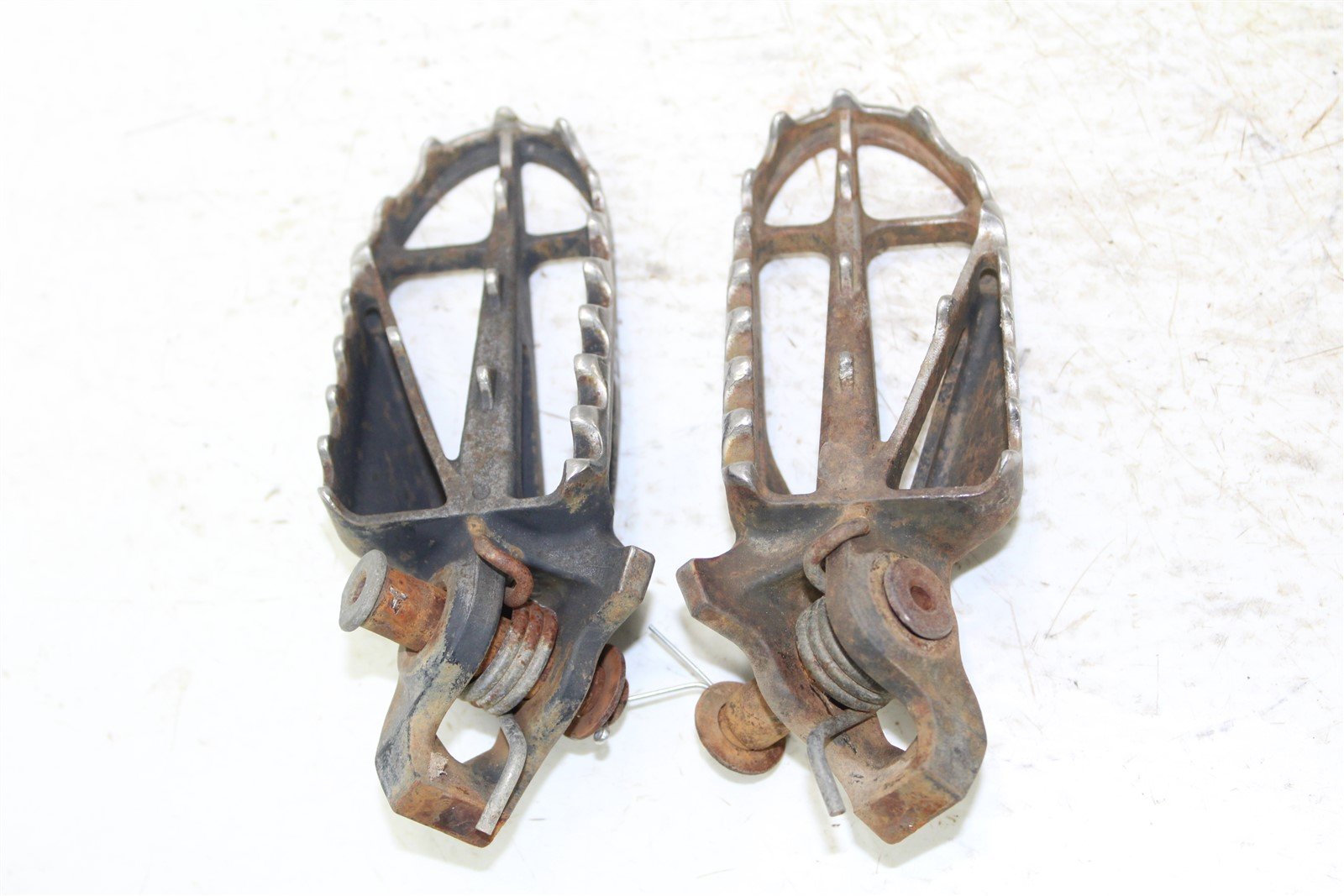 2003 Honda CRF 450R Foot Pegs Rests Set Left Right