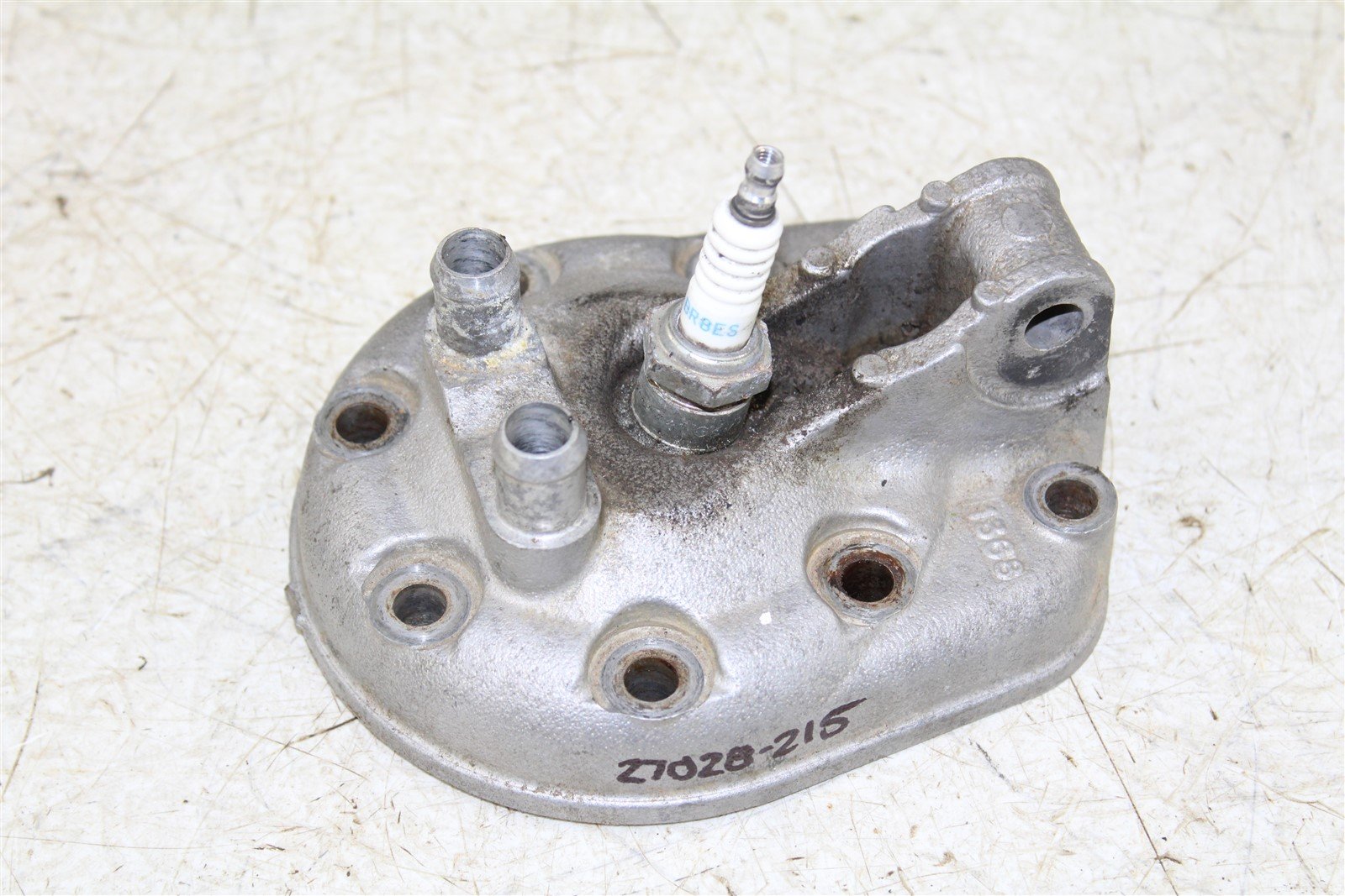 1992 Kawasaki KX 250 Cylinder Head Cover Dome