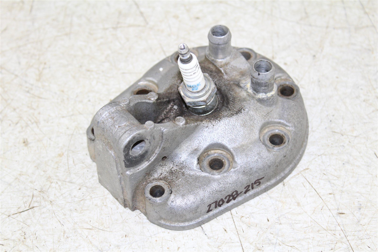 1992 Kawasaki KX 250 Cylinder Head Cover Dome