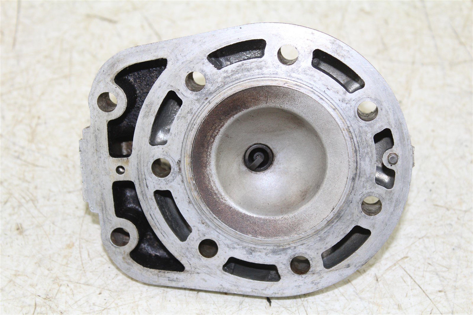 1992 Kawasaki KX 250 Cylinder Head Cover Dome