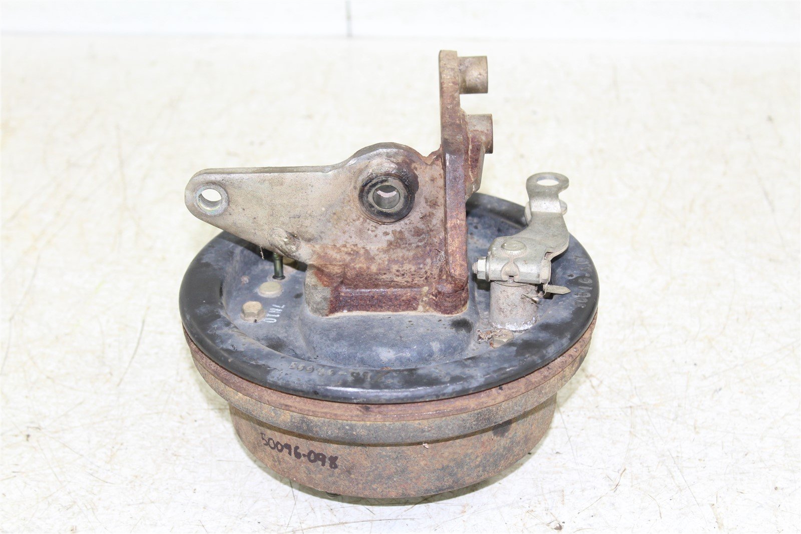 1998 Yamaha Timberwolf 250 2x4 Front Left Brake Drum Backing Plate Panel Hub