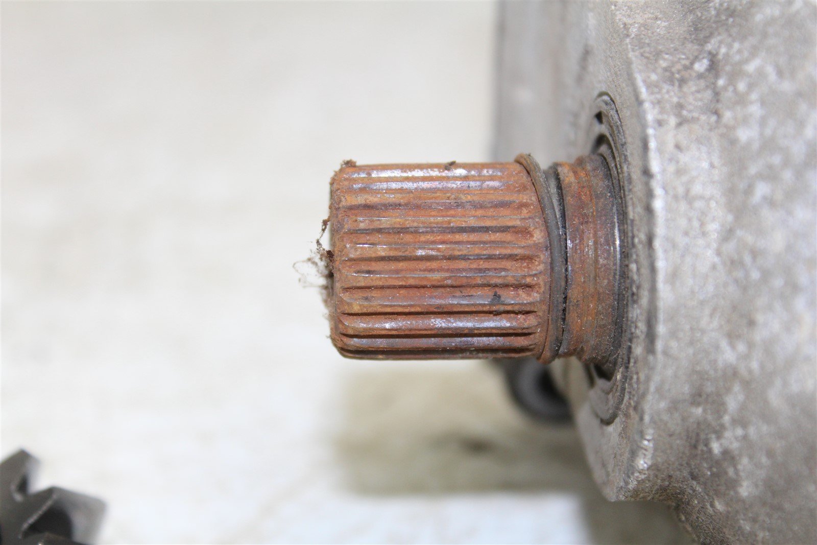 2001 Kawasaki Prairie 300 4x4 Output Drive Shaft Bevel Gear Transfer Case