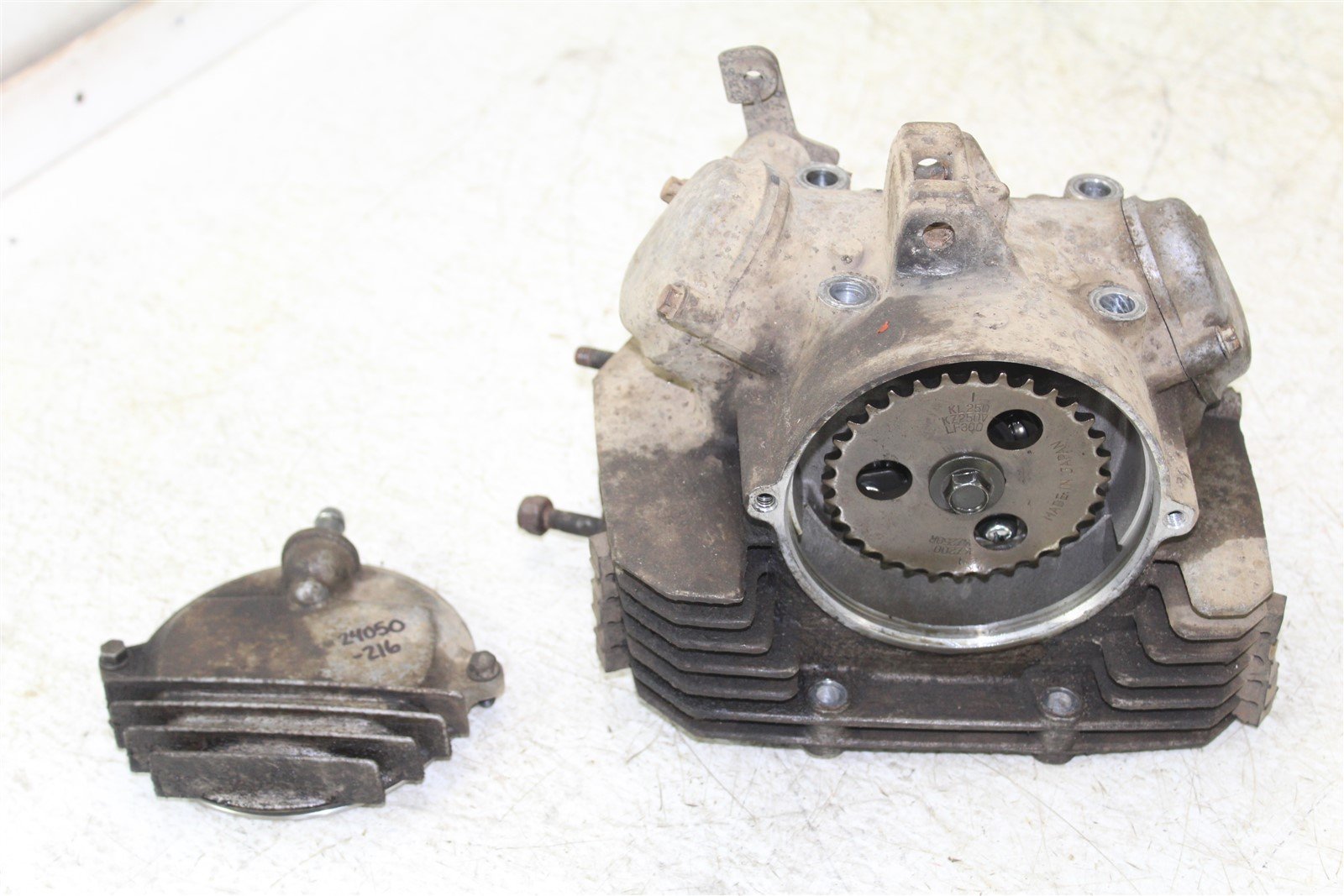 2001 Kawasaki Prairie 300 4x4 Cylinder Head w/ Camshaft Valve Cover