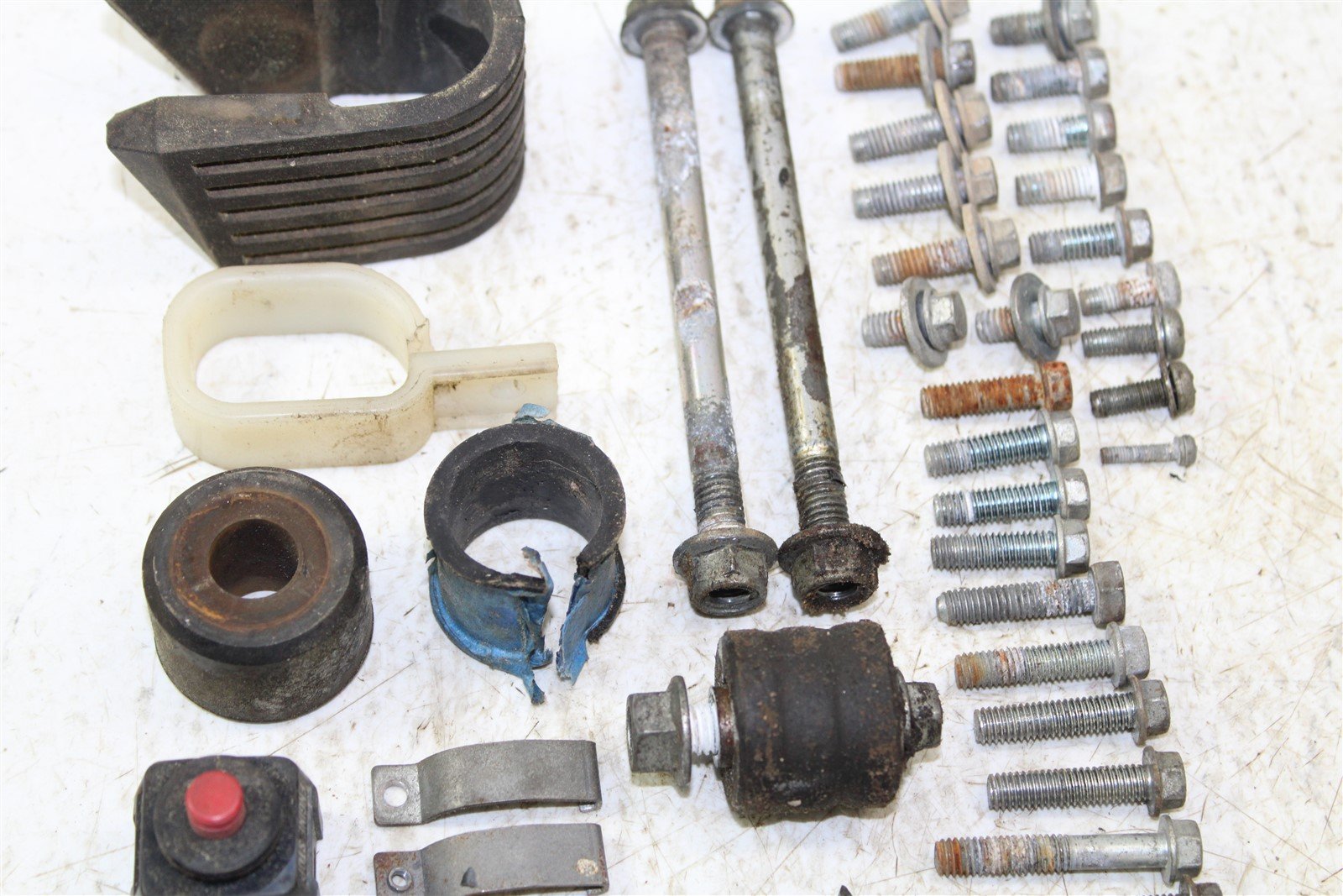 2004 Kawasaki KX 65 Chassis Bolt Kit Hardware Bracket Guide Roller Sprocket