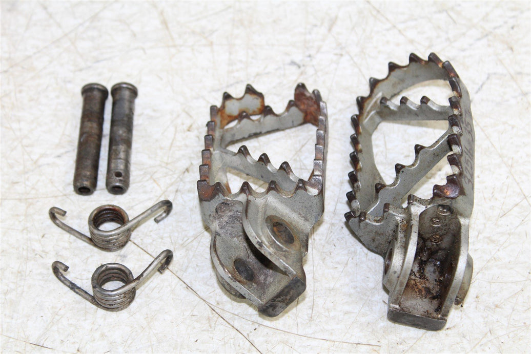 2005 KTM 525 EXC Foot Pegs Set Hardware Springs Rests