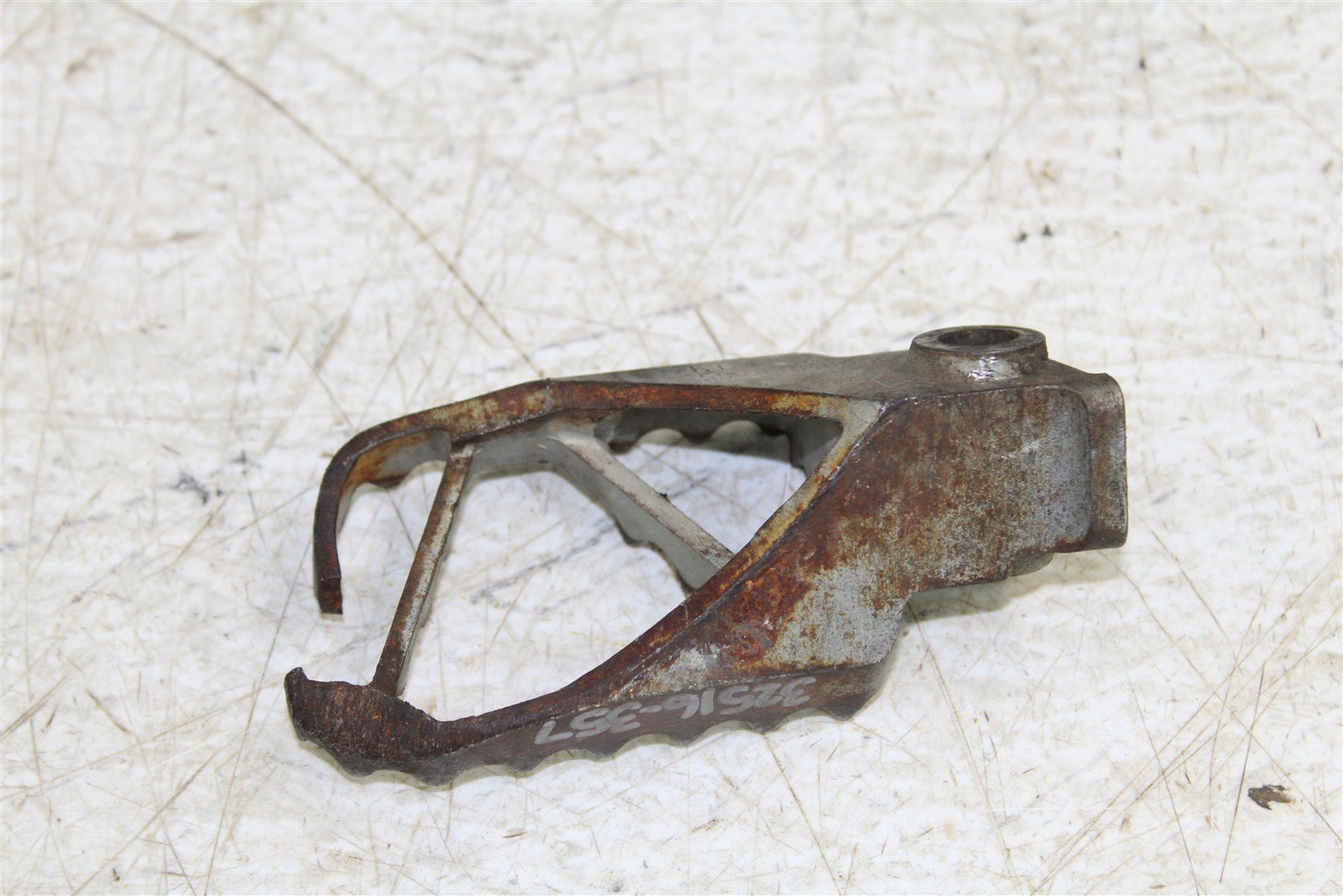 2005 KTM 525 EXC Foot Pegs Set Hardware Springs Rests