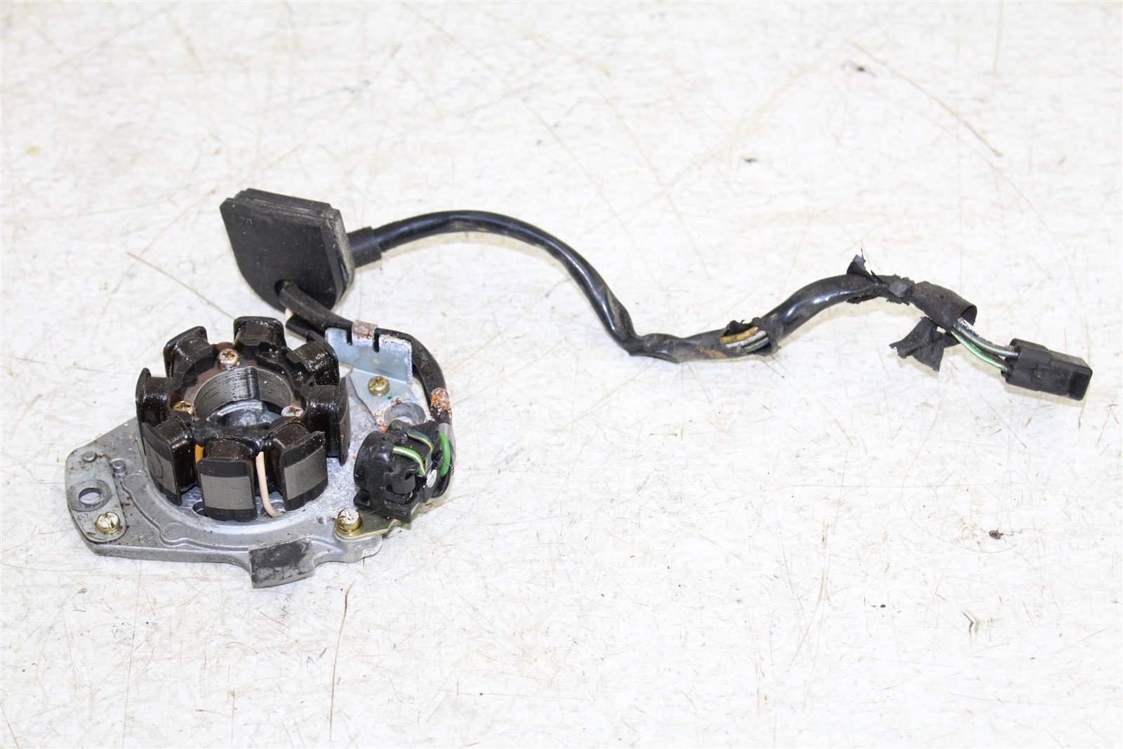 2002 Honda CR 250R Stator Magneto Generator Coil