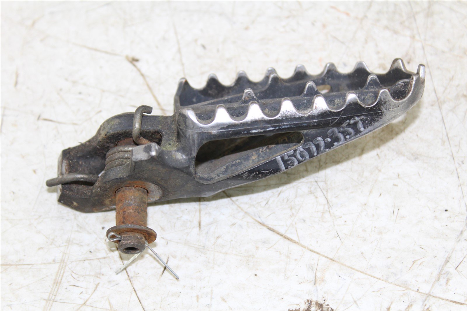2002 Honda CR 250R Right Foot Peg Rest