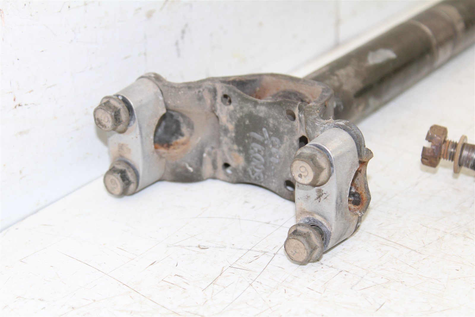 2003 Yamaha Grizzly 660 Steering Stem Shaft w/ Tie Rod