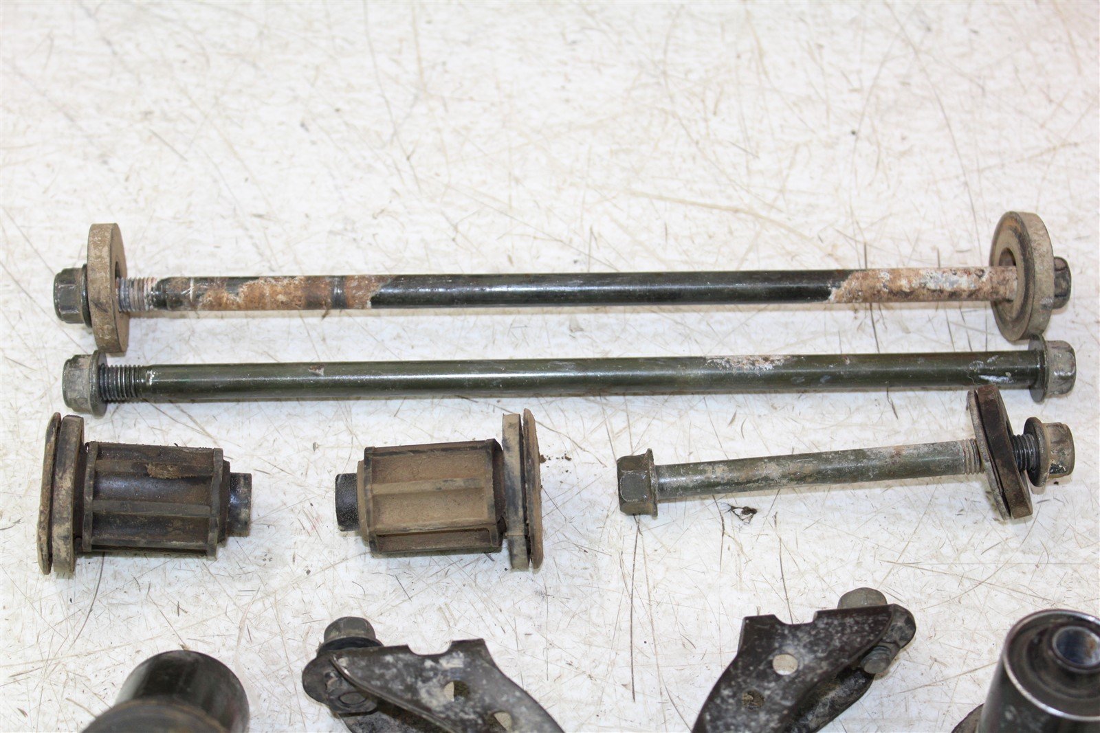 2000 Yamaha Kodiak 400 4x4 Engine Mounts Motor Brackets