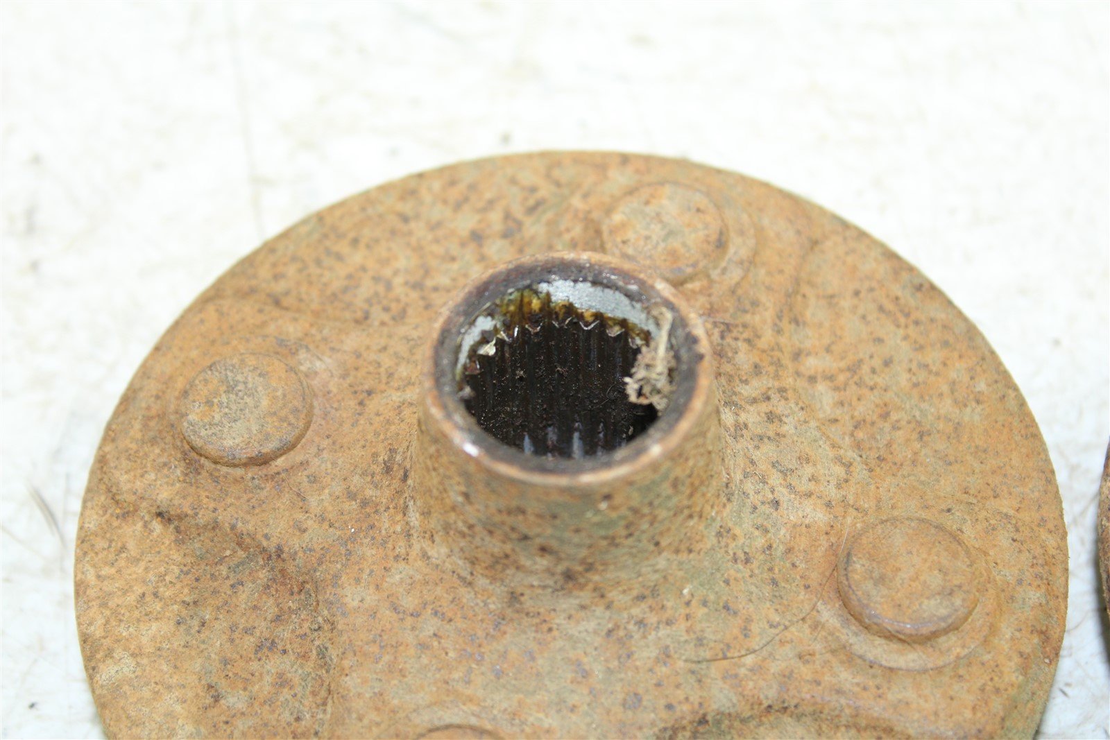 1989 Yamaha Breeze 125 Rear Hubs Wheel Mounts