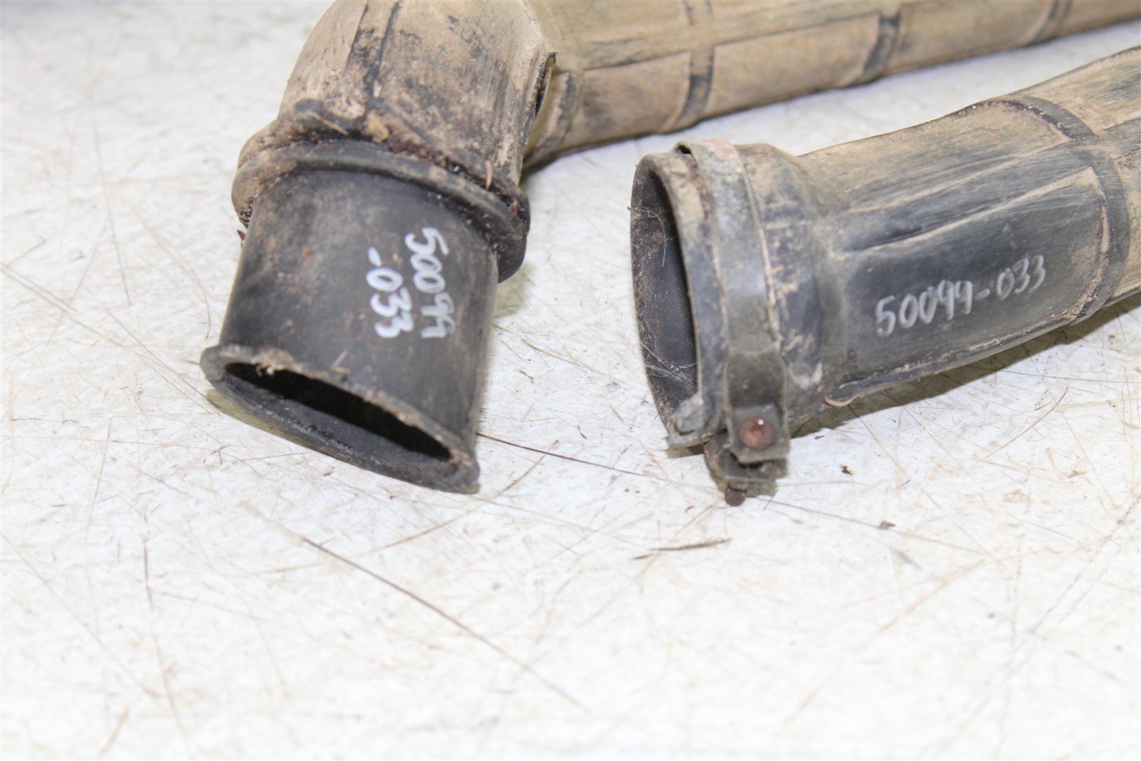 1989 Yamaha Breeze 125 Outer Clutch Cover Air Intake Ducts Tubes Boots