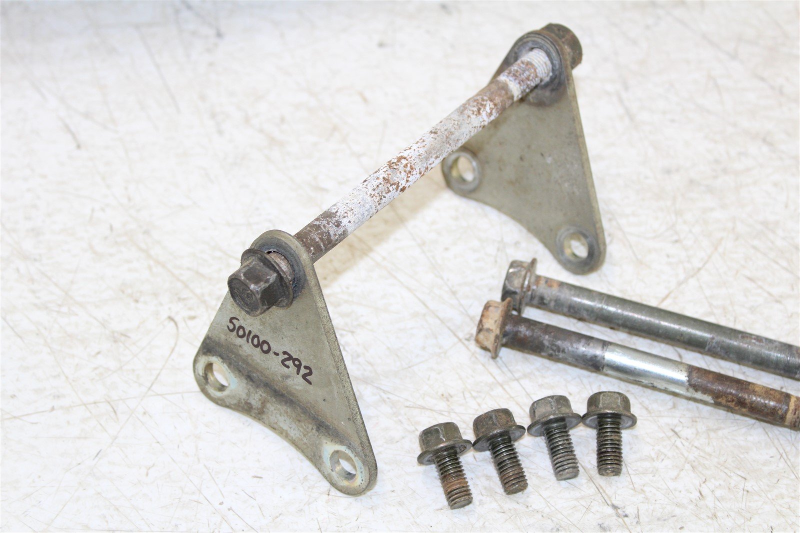 2001 Yamaha Breeze 125 Engine Mounts Motor Brackets