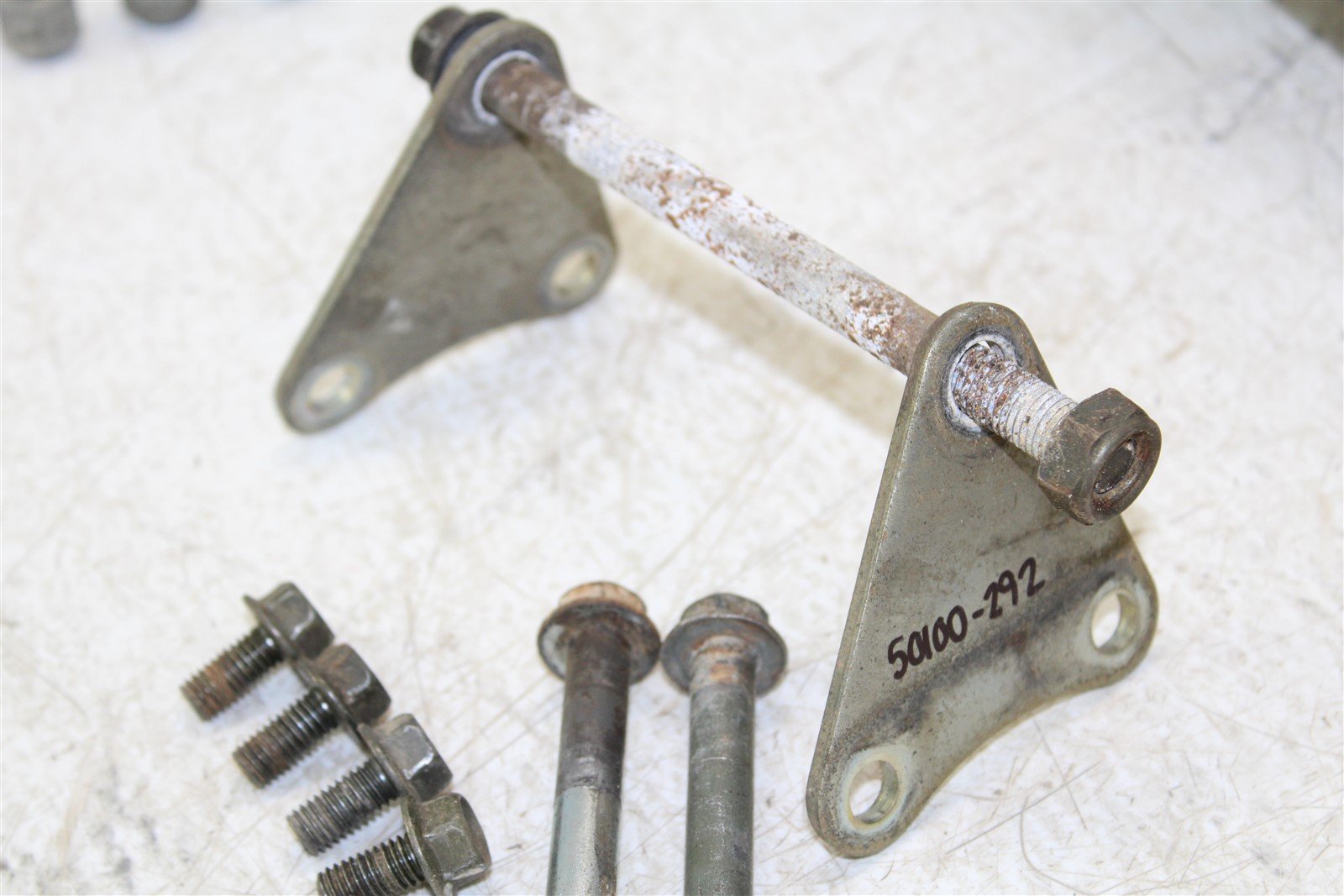 2001 Yamaha Breeze 125 Engine Mounts Motor Brackets