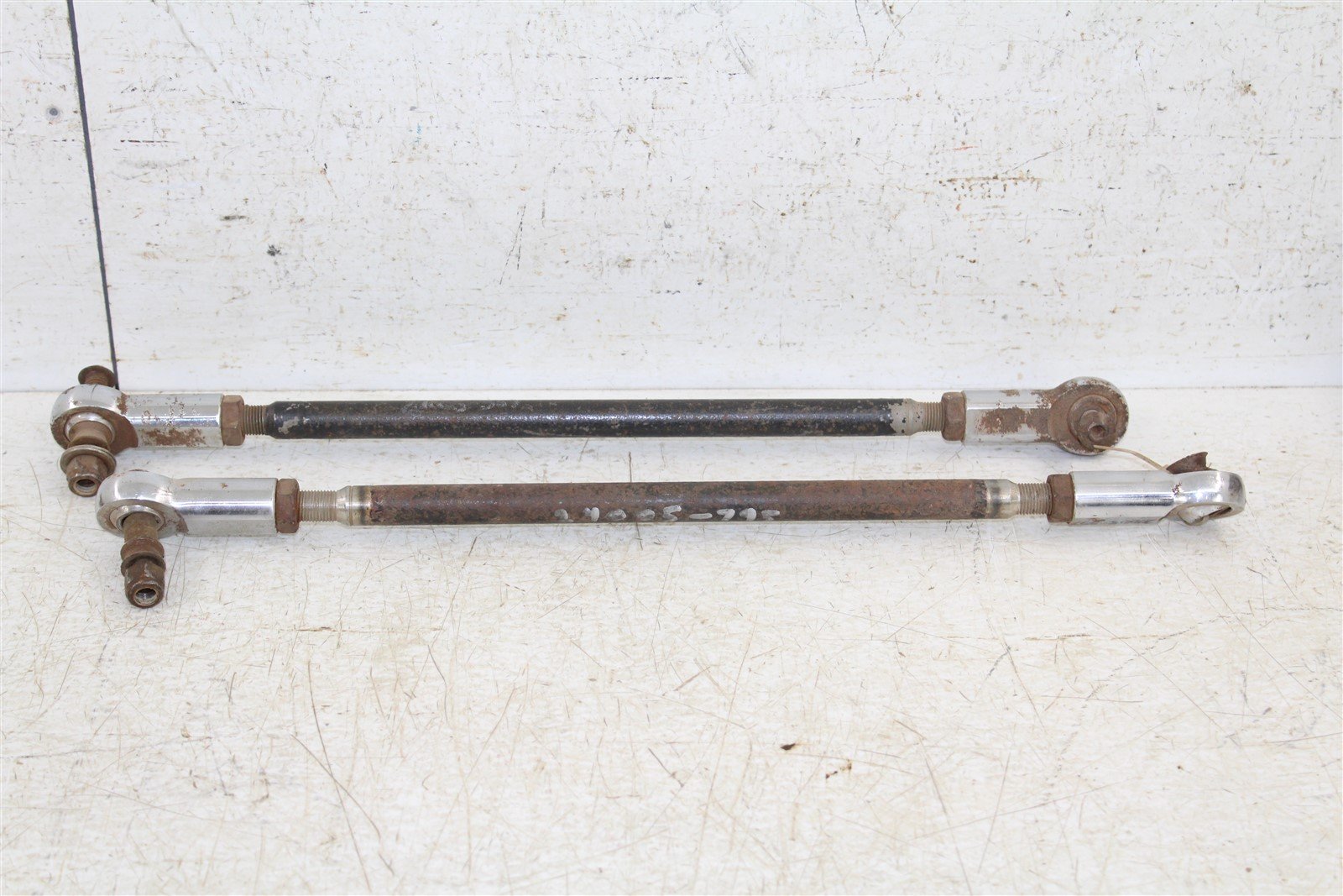 2004 Kawasaki KFX 400 Tie Rods Ends Left Right 17" Long Aftermarket