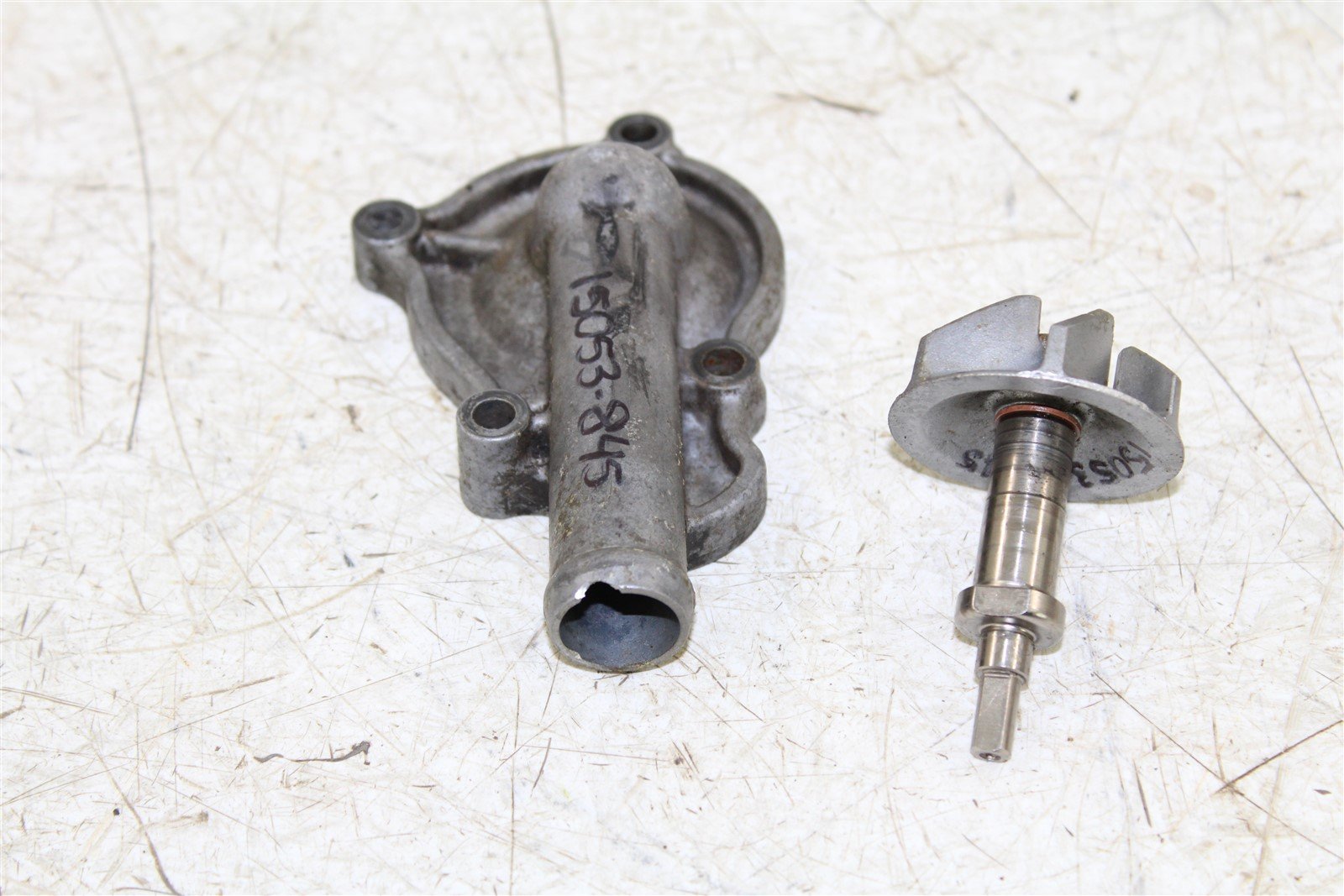 2003 Honda CRF 450R Water Pump Cover w/ Impeller & Gear