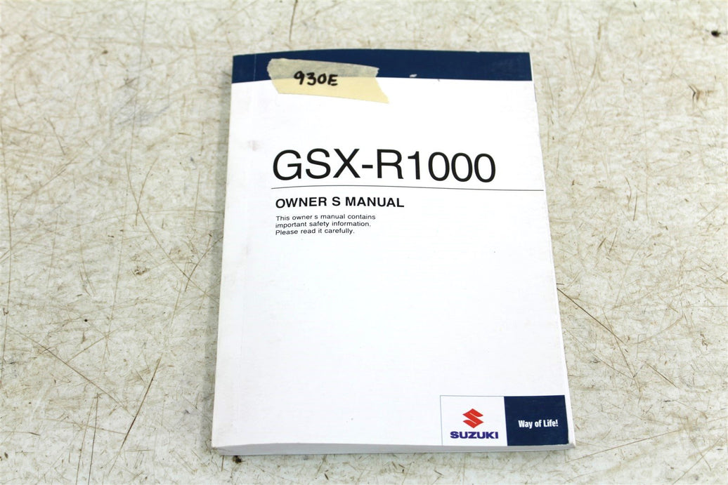 Suzuki GSXR 1000 Owners Manual Book 99011-47H52-03A