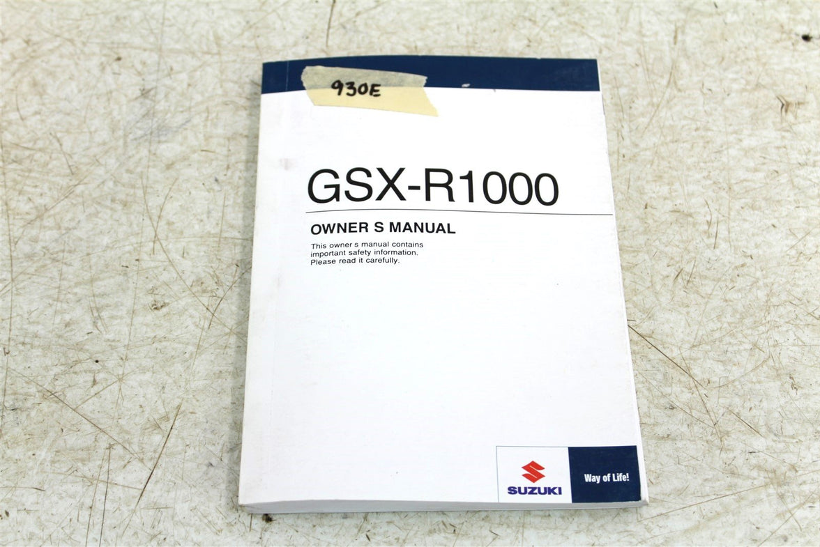 Suzuki GSXR 1000 Owners Manual Book 99011-47H52-03A