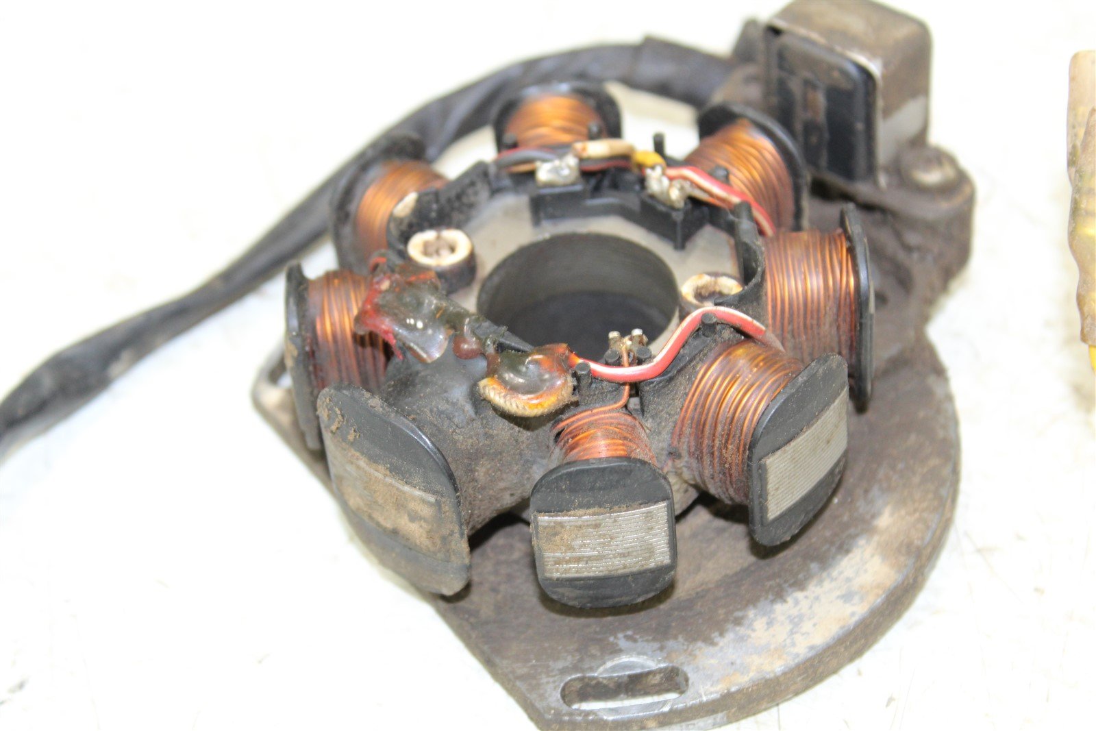 2001 KTM 300 EXC Stator Magneto Generator Coil