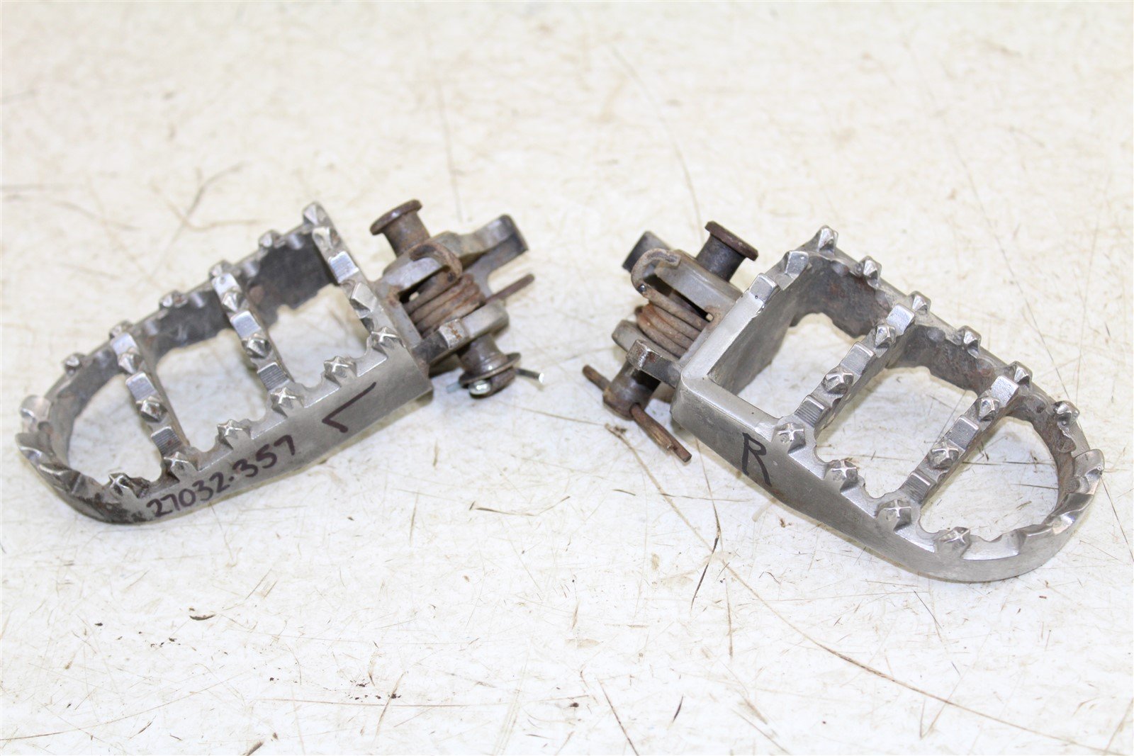 2009 Kawasaki KX 250F Sunline Foot Pegs Rests Set Left Right