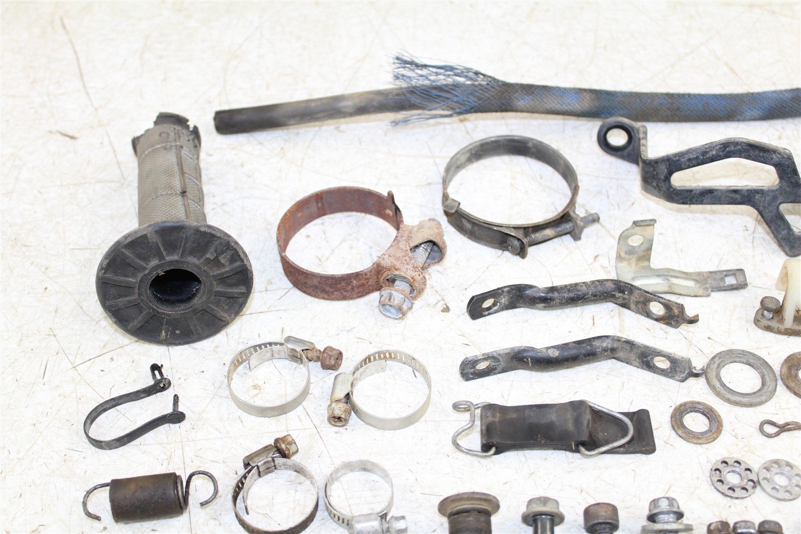 2009 Kawasaki KX 250F Chassis Bolt Kit Hardware Clamp Strap Roller Mount Spring