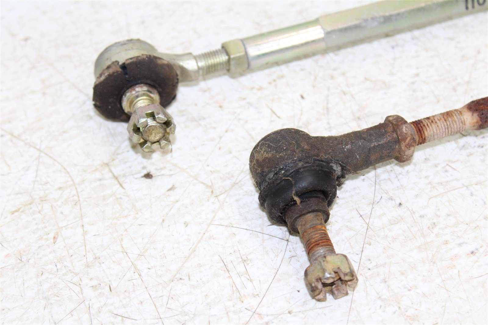 1986 Honda Fourtrax 250 2x4 Steering Stem Shaft w/ Tie Rods