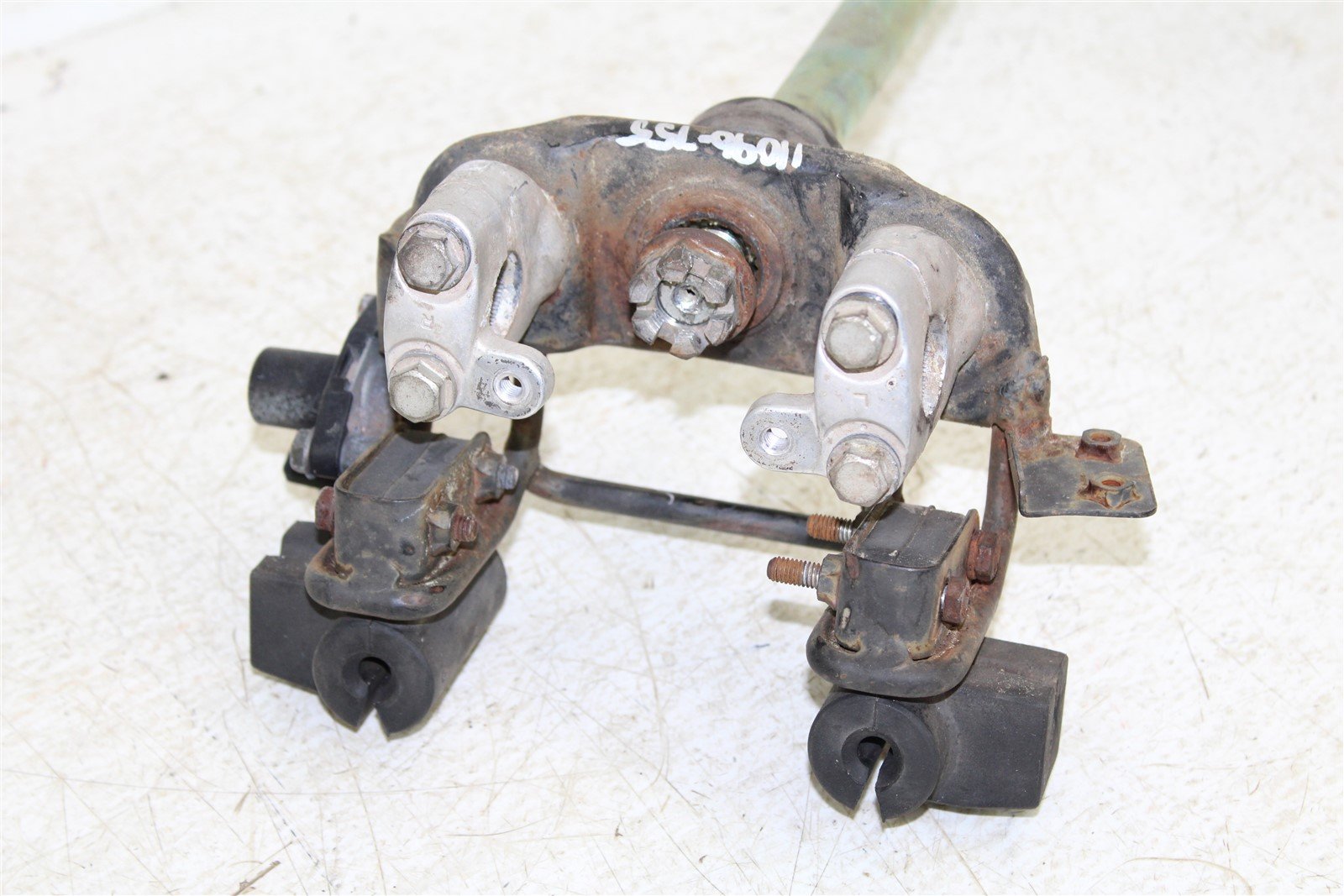 1986 Honda Fourtrax 250 2x4 Steering Stem Shaft w/ Tie Rods
