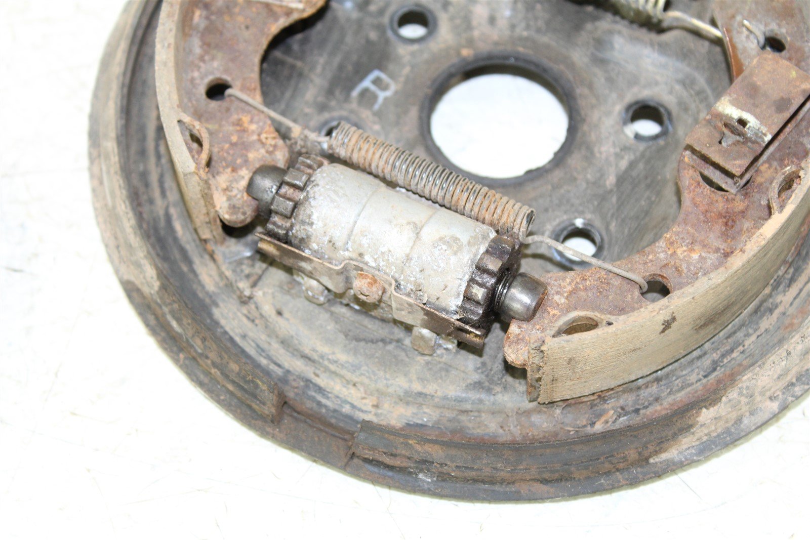 1986 Honda Fourtrax 250 2x4 Front Right Brake Drum Backing Plate Panel Hub