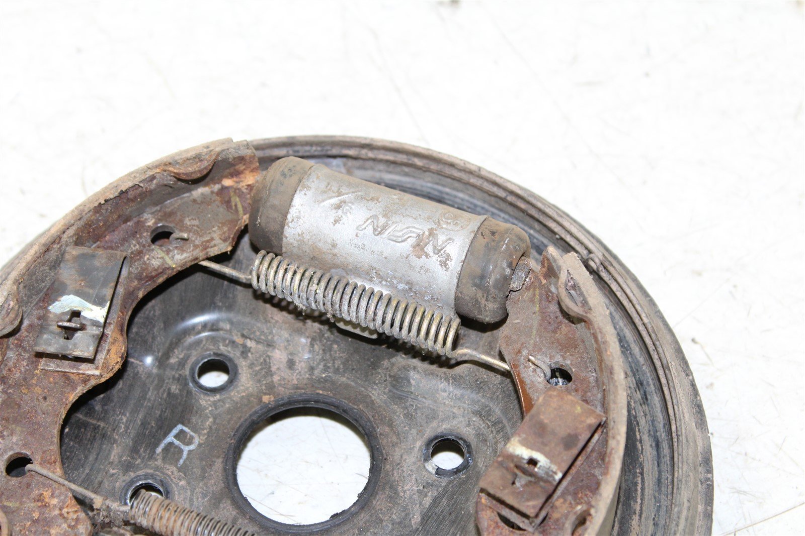 1986 Honda Fourtrax 250 2x4 Front Right Brake Drum Backing Plate Panel Hub