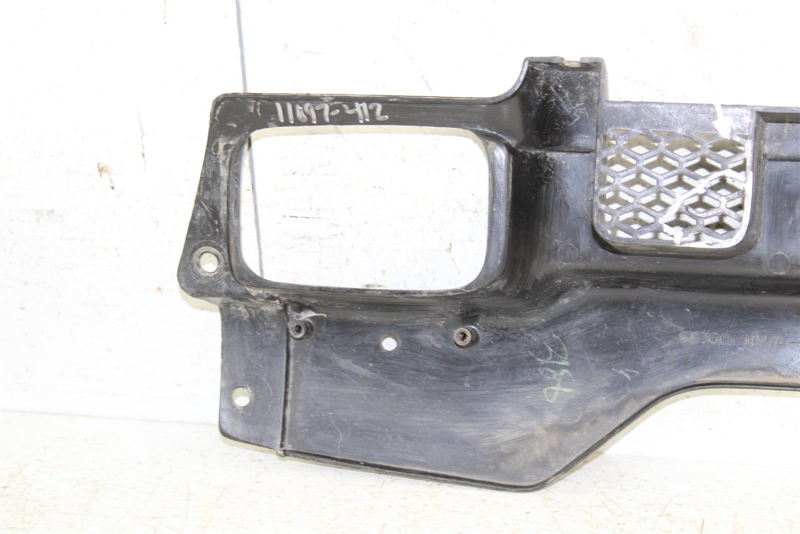 2000 Honda Foreman 450 ES Front Bumper Grille Radiator Guard Plastic