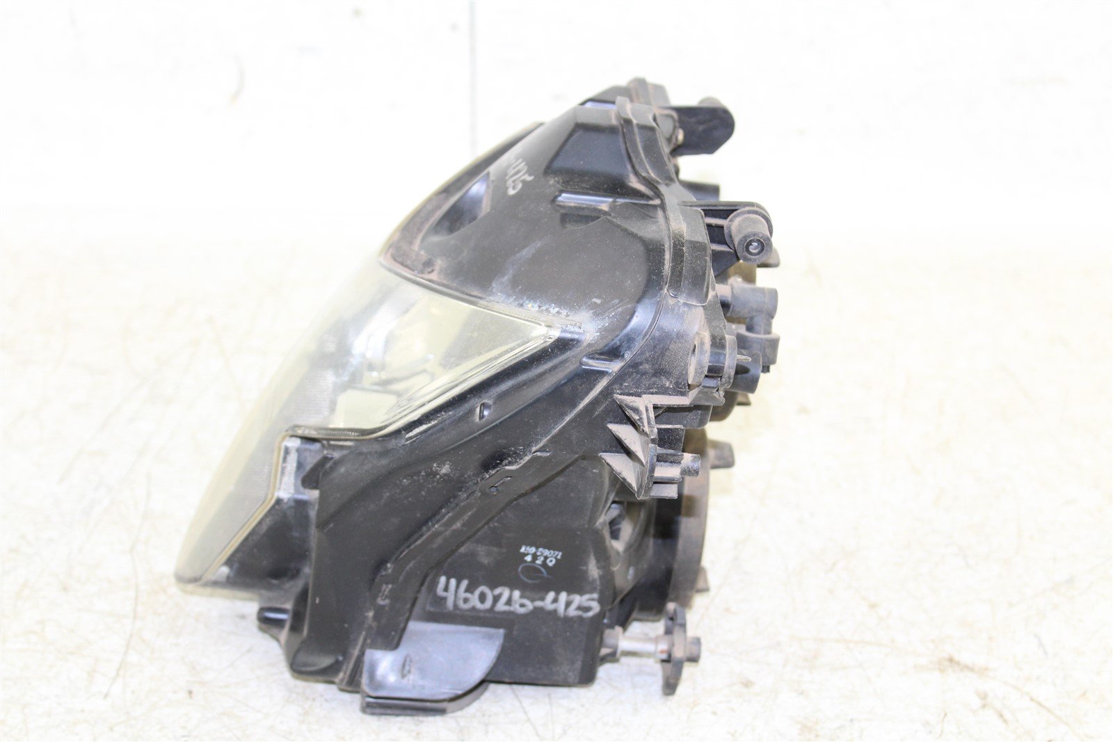 2004 Suzuki GSXR 600 Front Headlight Assembly