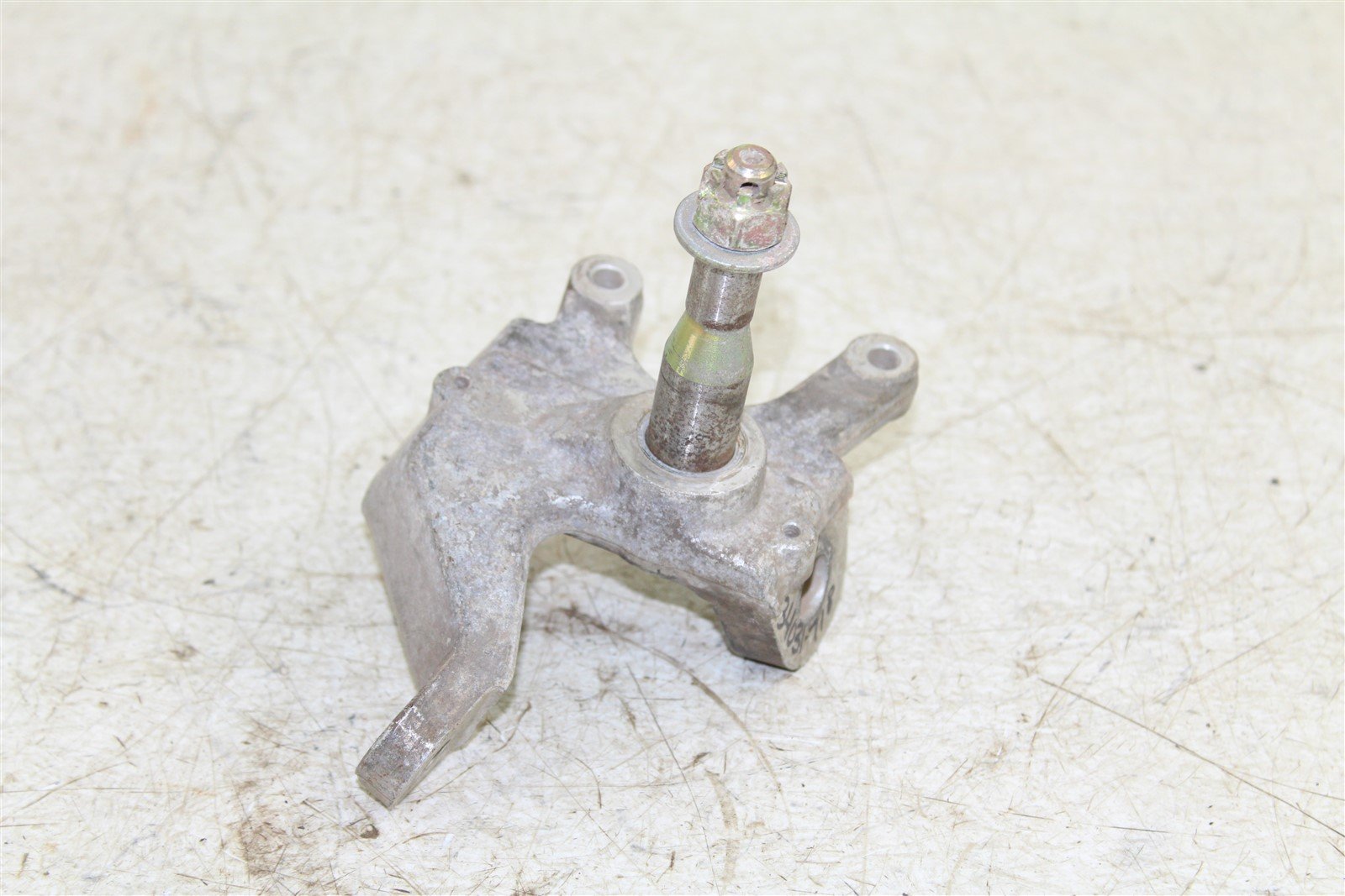 2005 Polaris Phoenix 200 Front Right Spindle Knuckle Wheel Mount