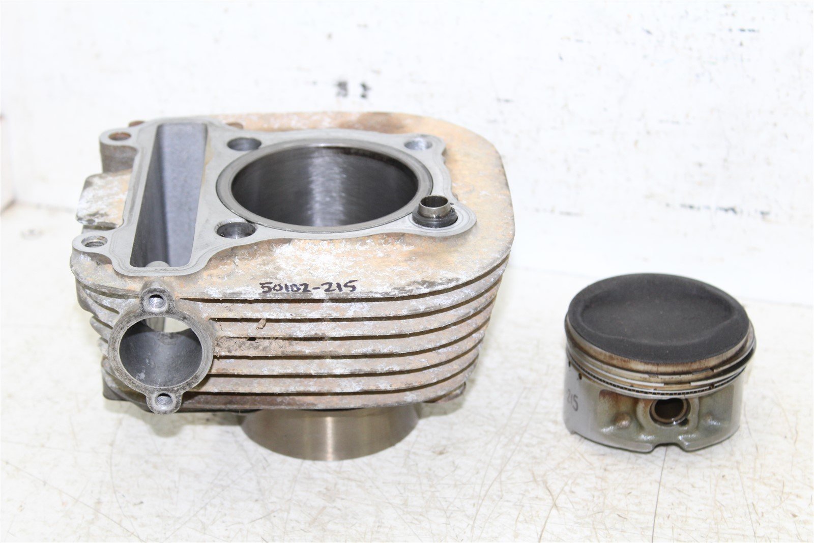 1994 Yamaha Timberwolf 250 Engine Cylinder Jug w/ Piston